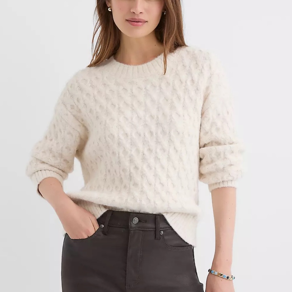 NWT Women’s Loft Fuzzy Cable Textured Cream Sweater Size XS